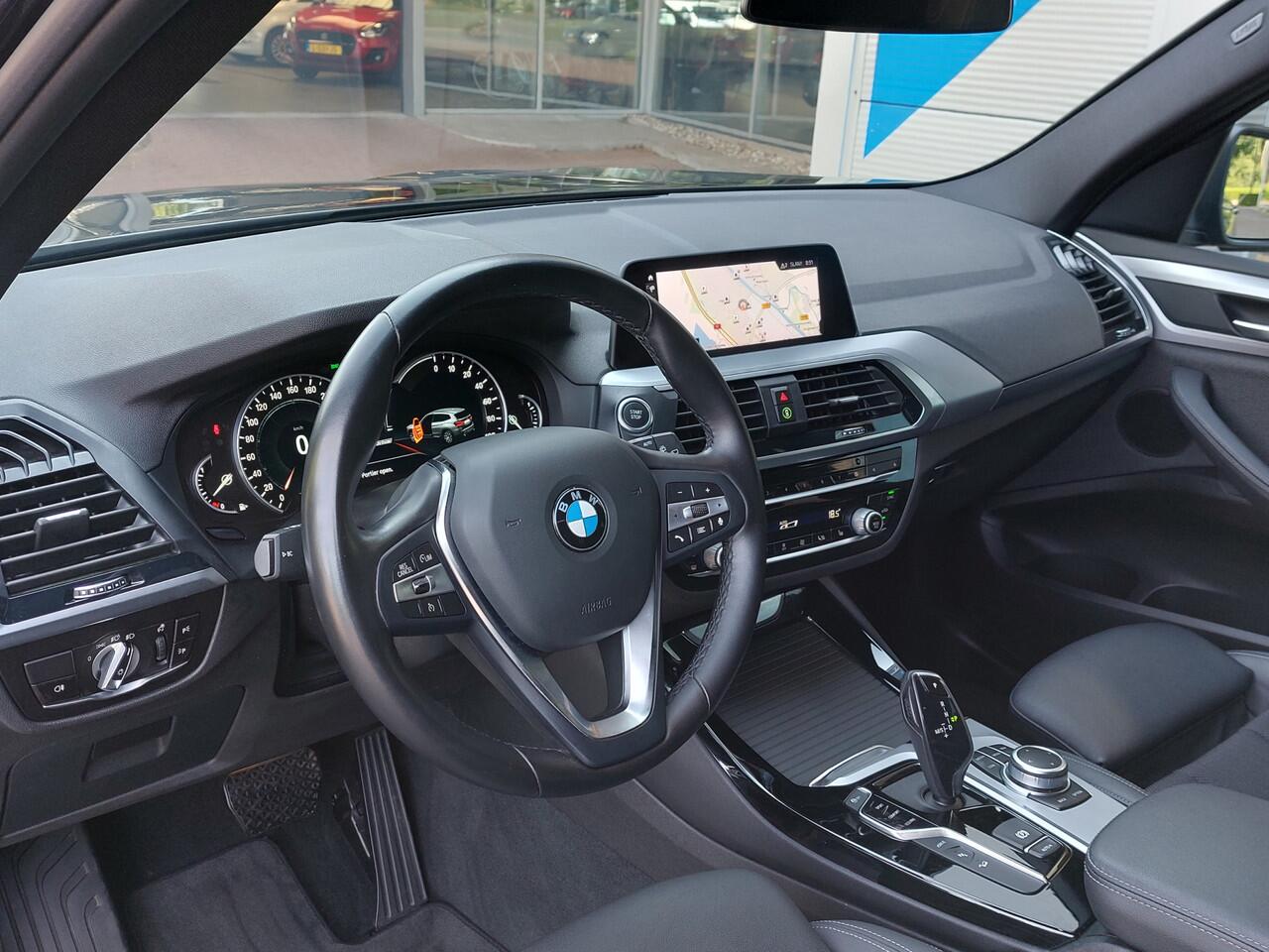 BMW X3 xDrive30e Executive | Plug-In Hybrid | Navi | Clima | Cruise | Led Koplampen | Sportstoel+Stoelverwarming | Licht+Regensensor | Pdc V+A | Privacy Glass | 19''lm