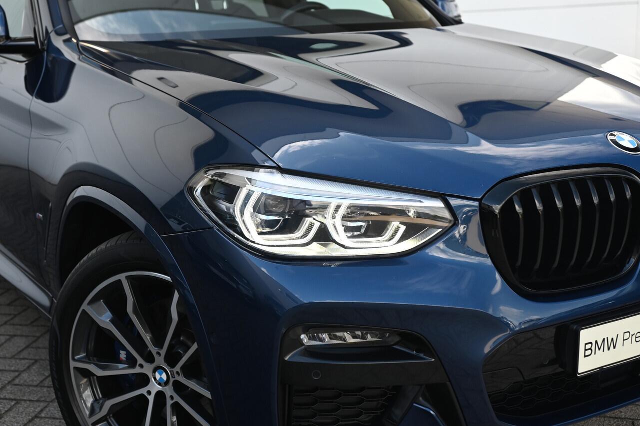 BMW X3 xDrive30e High Executive M Sport Automaat / Panoramadak / Trekhaak / Sportstoelen / Achteruitrijcamera / Adaptieve LED / Stoelverwarming / BMW Live Cockpit Professional