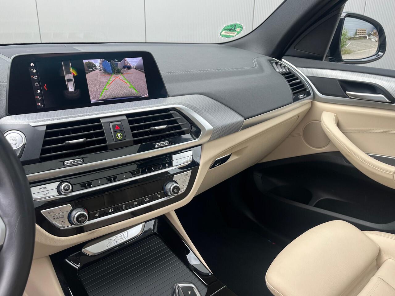 BMW X3 xDrive20i High Executive M-pakket Pano / Head up / Elec.Trekhaak