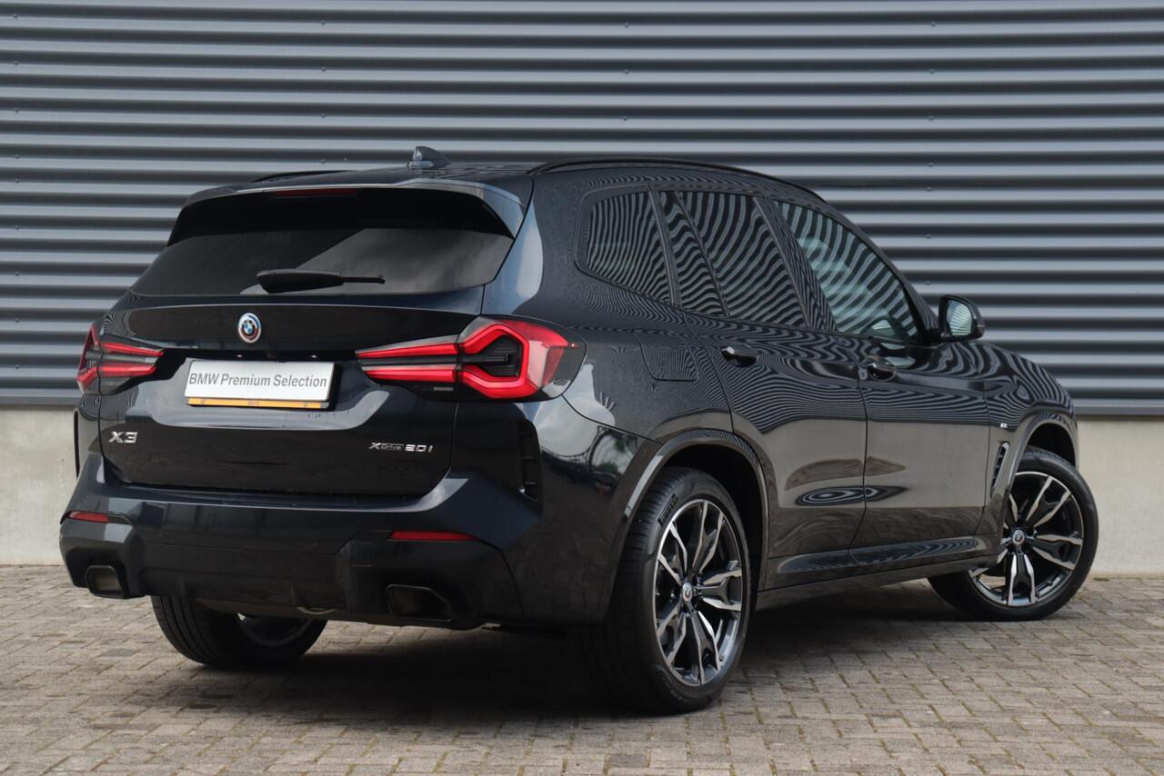 BMW X3 xDrive20i M Sportpakket | Panodak | Trekhaak | Comfort Access | Stuurwielverwarming | 20'' LMV