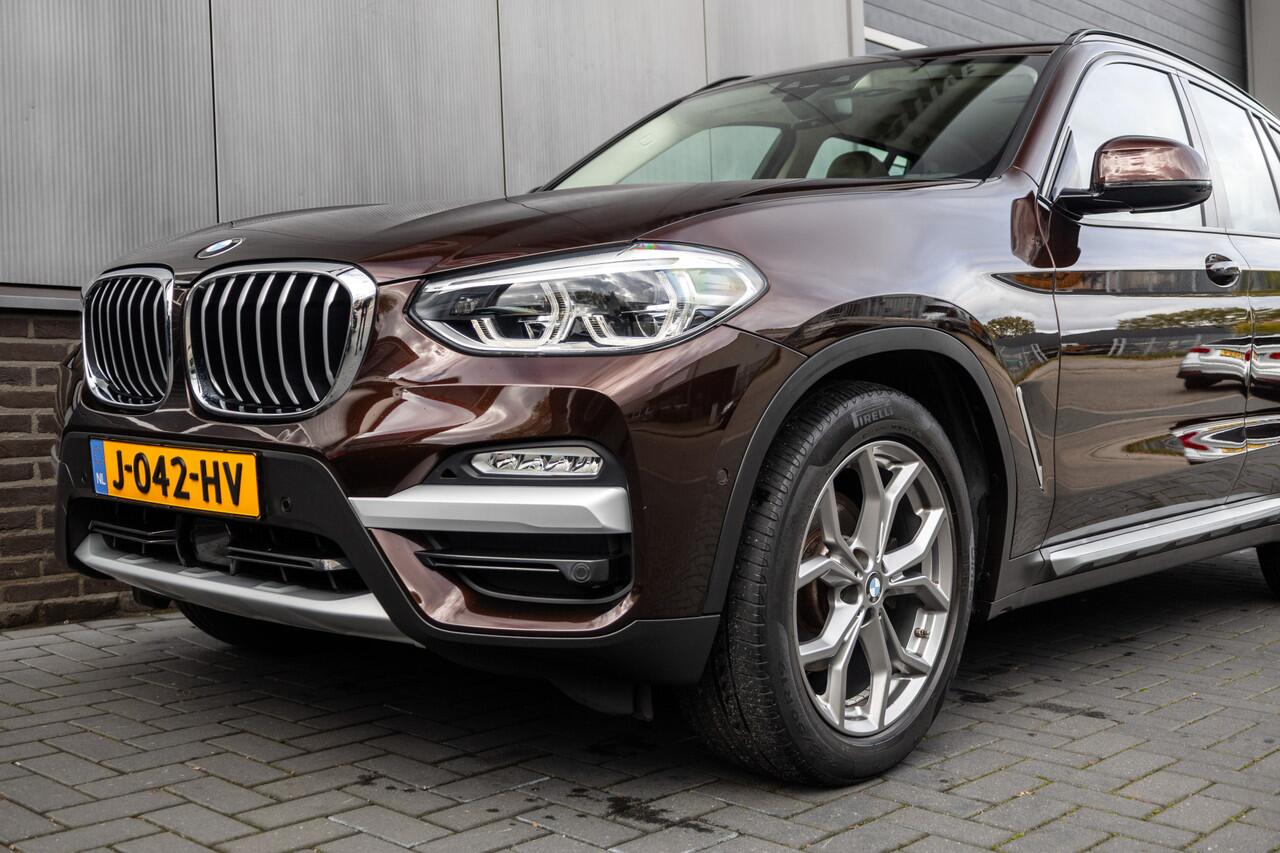 BMW X3 xDrive20i 184 pk High Executive / Facelift/ Head-Up/ Leder/ Sport-Stoelen/ Stoel.Verw/ Camera/ Led-Koplamp/ 18'' LMV