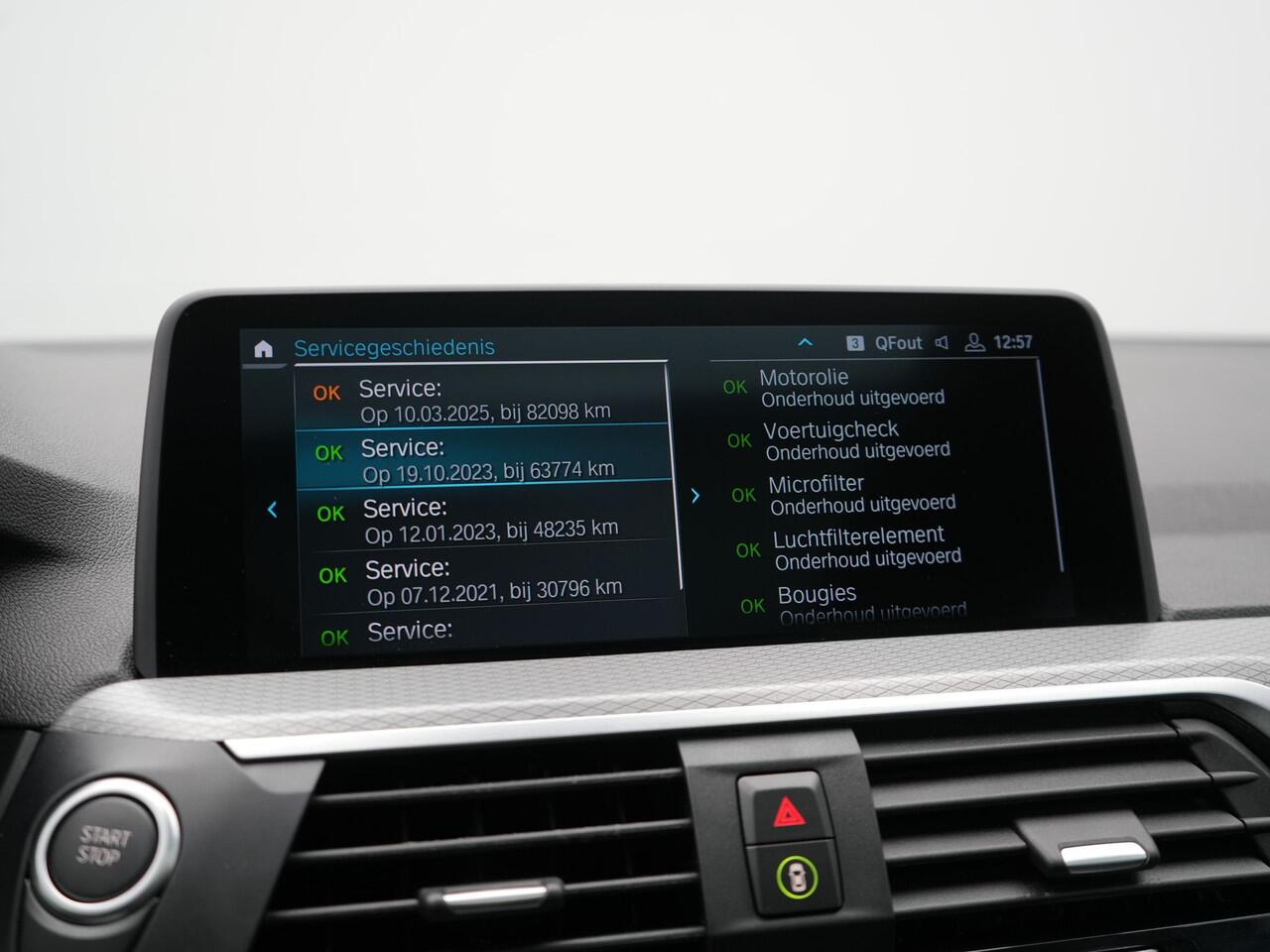 BMW X3 xDrive30e M Sport Plug In Hybrid 293pk Dealer O.H. PHEV | Panodak | Head Up | Camera | Lederen Sportstoelen Verwarmd | Sfeerverlichting | Keyless | Blis | Virtual | Navigatie | DAB |