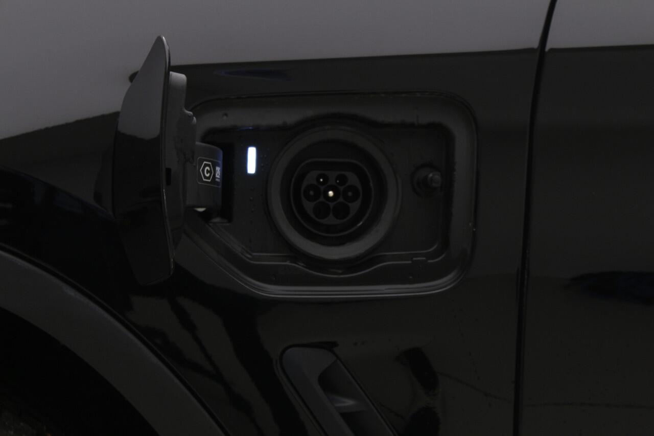 BMW X3 xDrive30e | Active Cruise Controle | Camera | M-Sportstuur | Stoelverwarming | Hifi