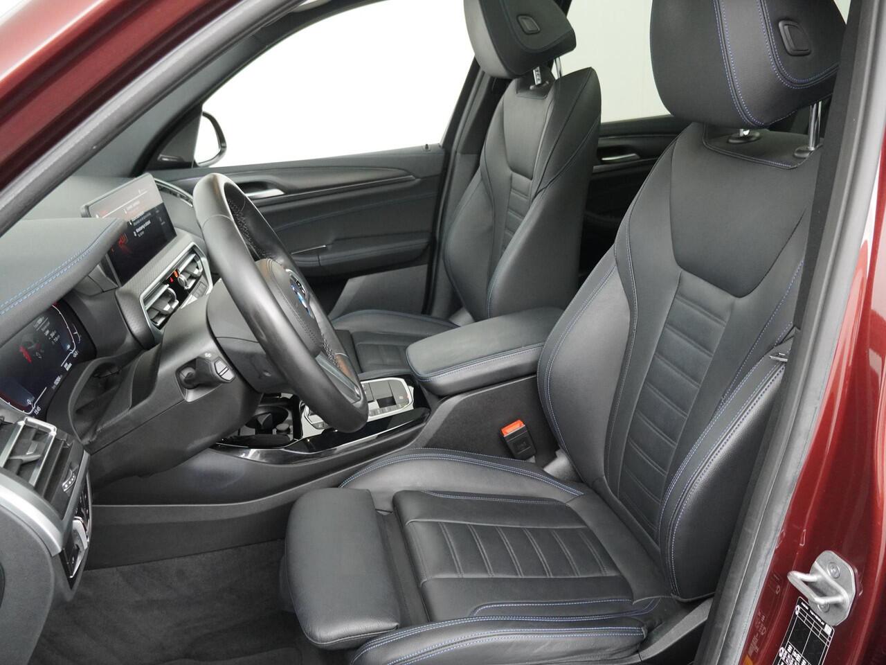 BMW X3 iX3 High Executive 80 kWh | M Sport | Trekhaak | Panoramisch dak | 20" | Head-Up | Harman Kardon |