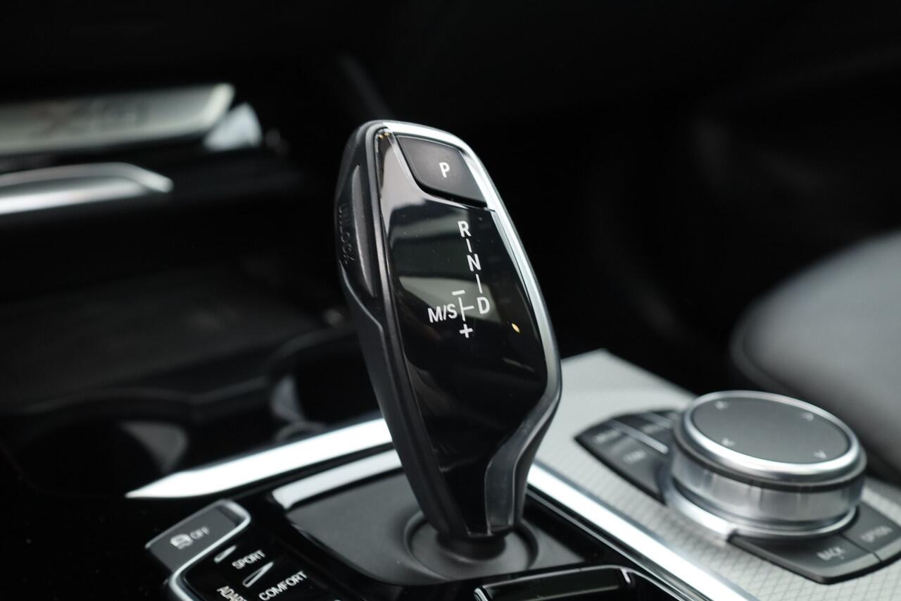 BMW X3 xDrive30i M Sport | Pano | HUD | Adapt. Cruise | Leder | Camera | Trekhaak | 20'' | Keyless