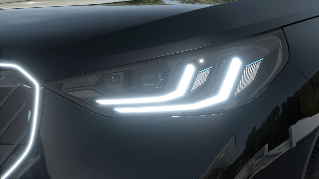 BMW X3 30e xDrive M Sport Automaat / Panoramadak / Trekhaak / Sportstoelen / Stoelventilatie / Comfort Access / Parking Assistant Plus / Driving Assistant Professional / Harman Kardon