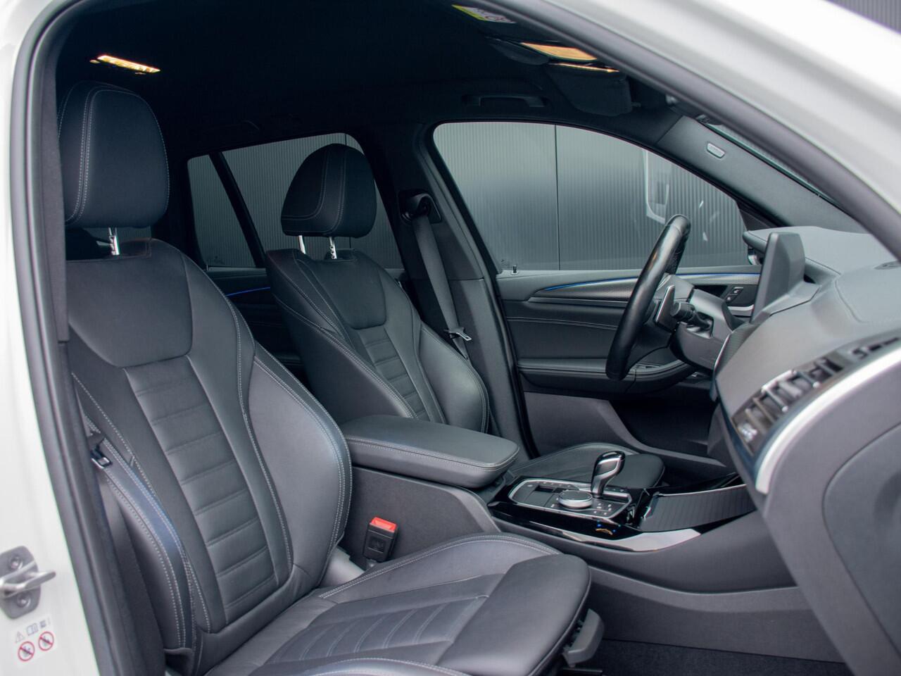 BMW X3 xDrive30e | M-Sport | Laser LED | Stuurwiel verwarming | Trekhaak | 360 camera