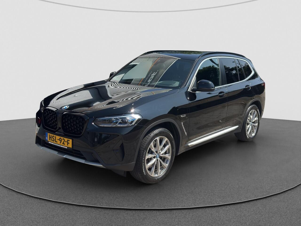 BMW X3 xDrive30e High Executive | Laser | Pano | Leder | RCTA | Keyless | HUD