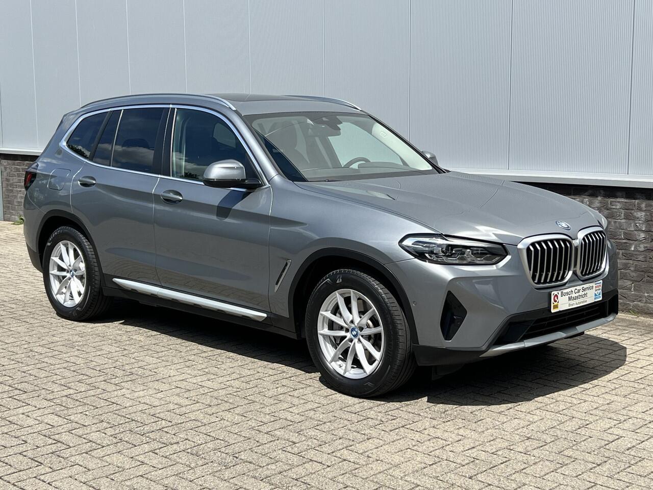 BMW X3 xDrive30e Executive | LCI | PANO | Camera | M-sport stoelen | Interesse, Proefrit? Bel of app met: 06-24 28 28 42