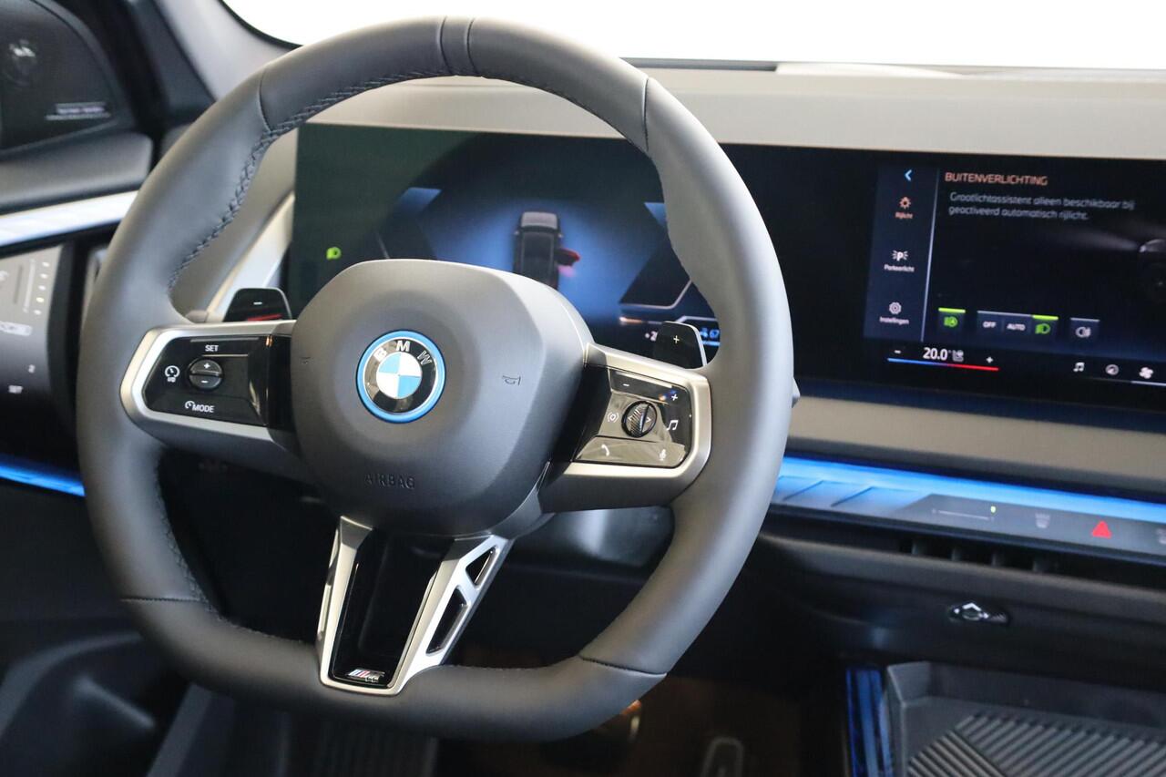 BMW X3 30e xDrive M Sportpakket Pro | Equipment Package Professional | Premium Pack