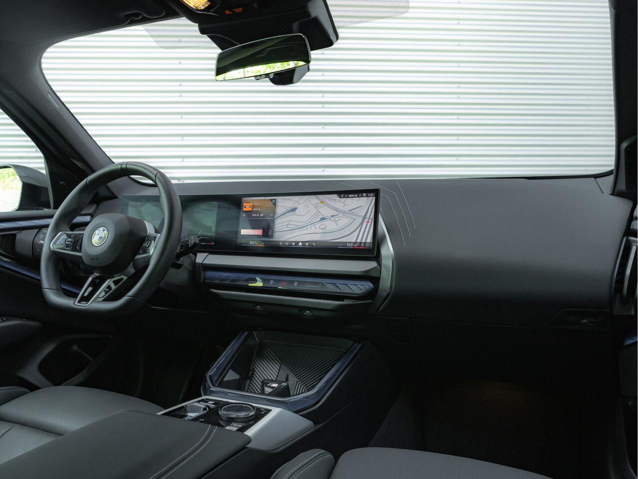 BMW X3 xDrive20i M-Sport - Driving + Parking Ass Plus - Harman Kardon - Stoelverwarming