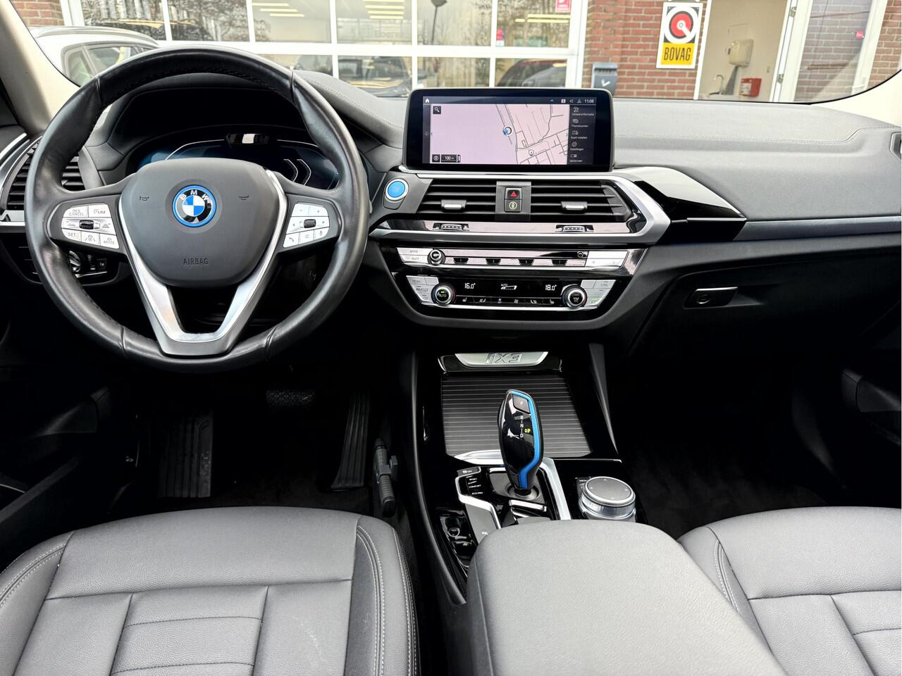 BMW X3 iX3 Executive 80 kWh SOH 97.2%, Panoramadak, Camera, Carplay/Android