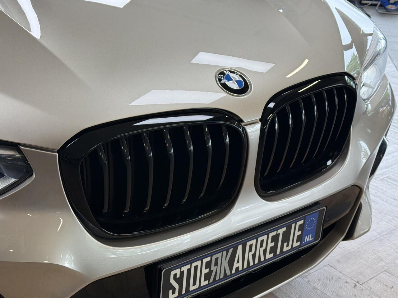 BMW X3 M40i xDrive High Executive M Sport Groot Navi | H&K | Pano | 21" | LED | HUD | Camera |