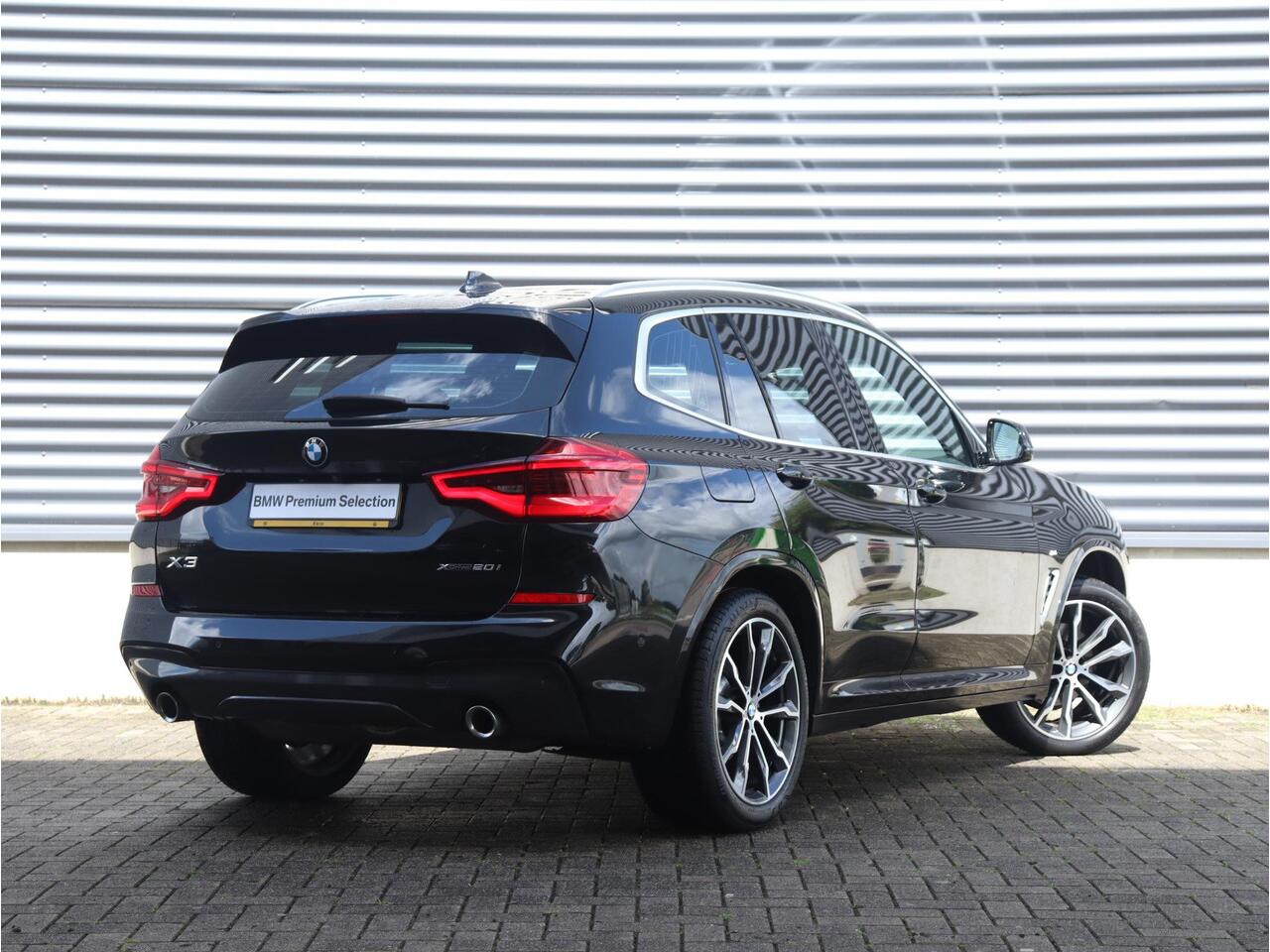 BMW X3 xDrive20i | High Executive | M Sportpakket | Trekhaak | Parking Pack | Audio Media Pack | Head-Up | Comfort Acces | Stuurwielverwarming | 20'' LMV