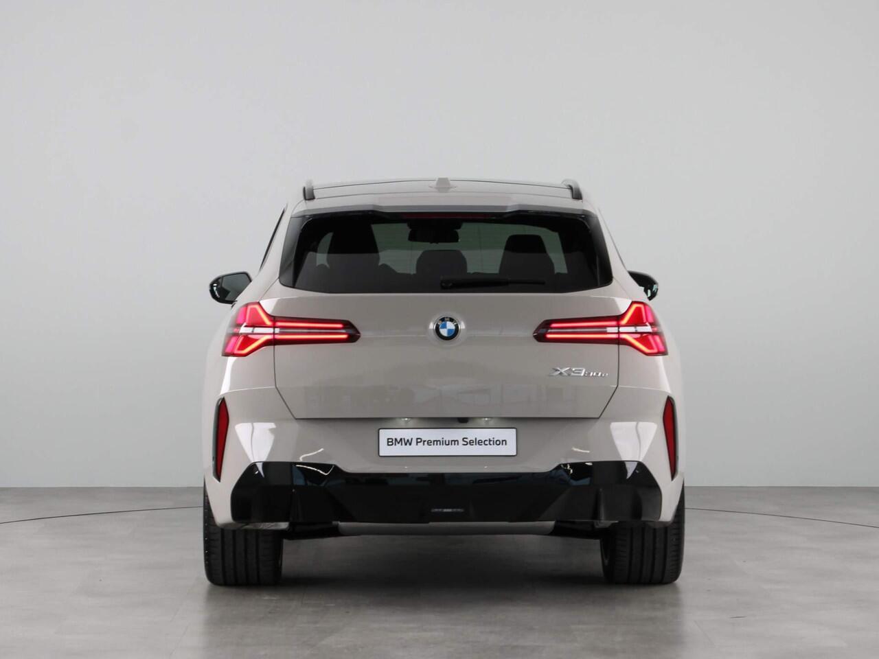 BMW X3 30e xDrive | M Sport Pro | Trekhaak | Driving Assistant Profesional |