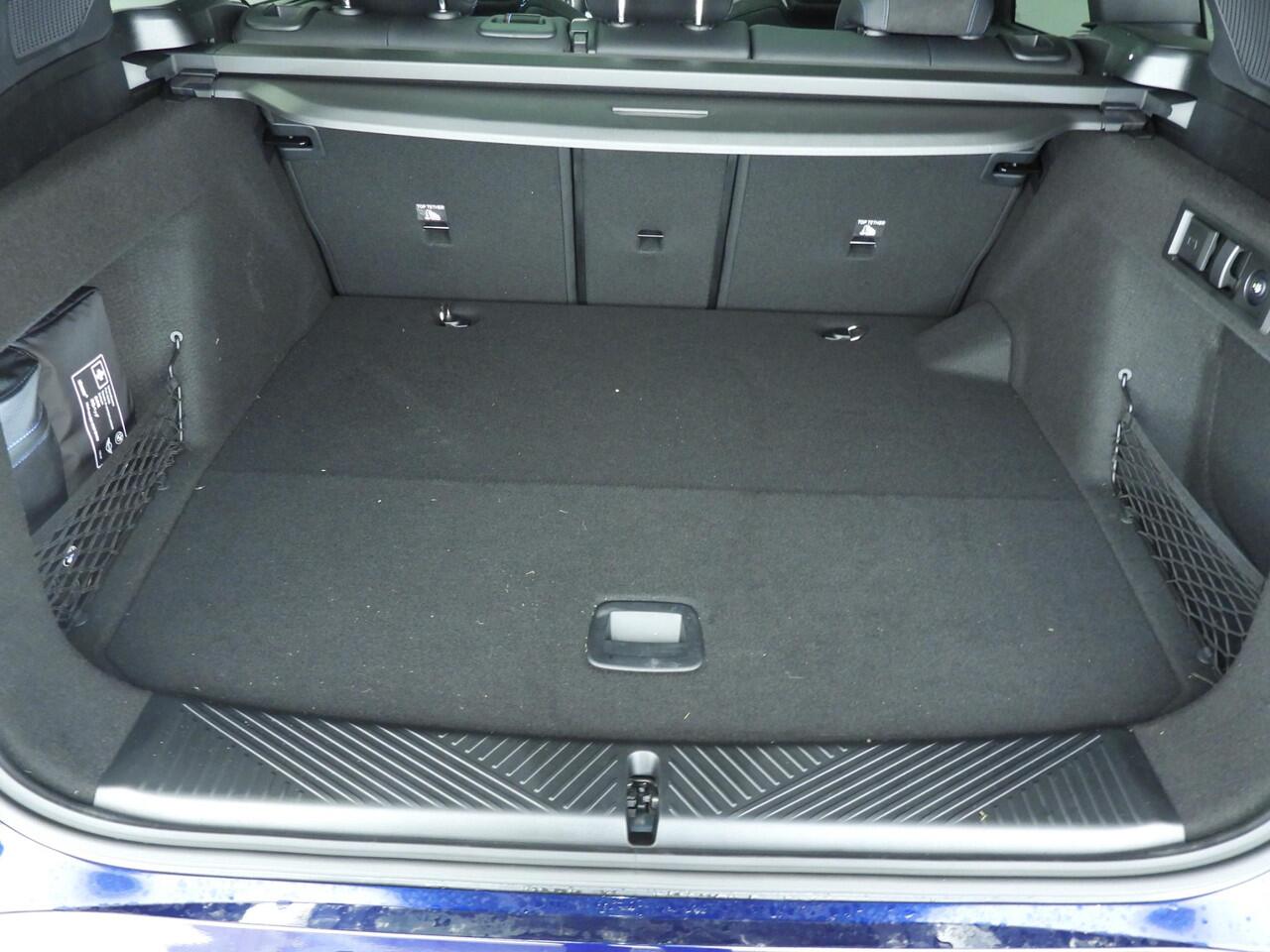 BMW X3 30e xDrive M-Sportpakket / Panoramadak / Harman-Kardon / Trekhaak / Getint glas / Alu wielen 21 inch