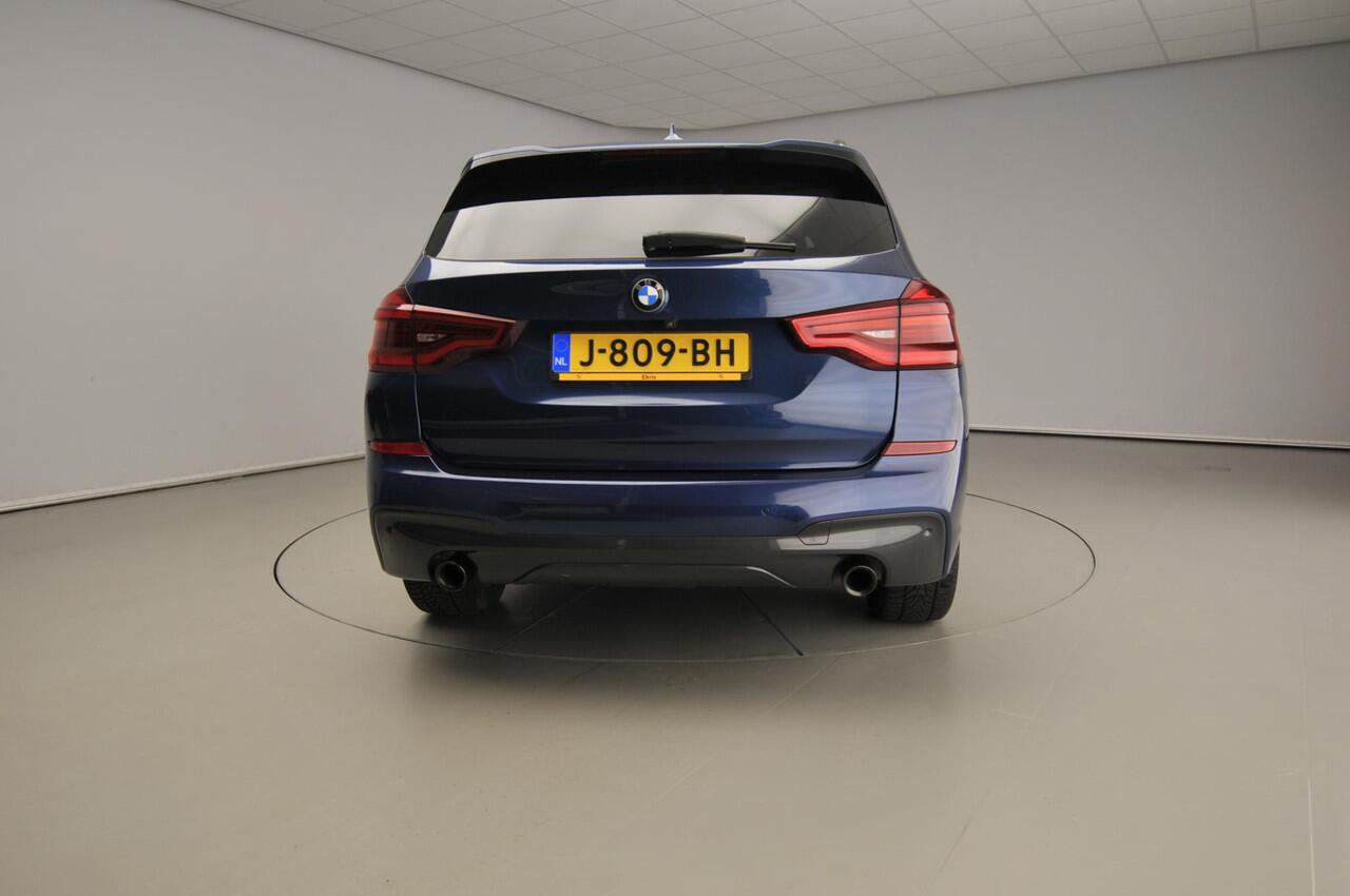 BMW X3 sDrive20i | M-Sportpakket | LED | Leder | HUD | Schuifdak | DAB | hifi speakers | Alu 20 inch
