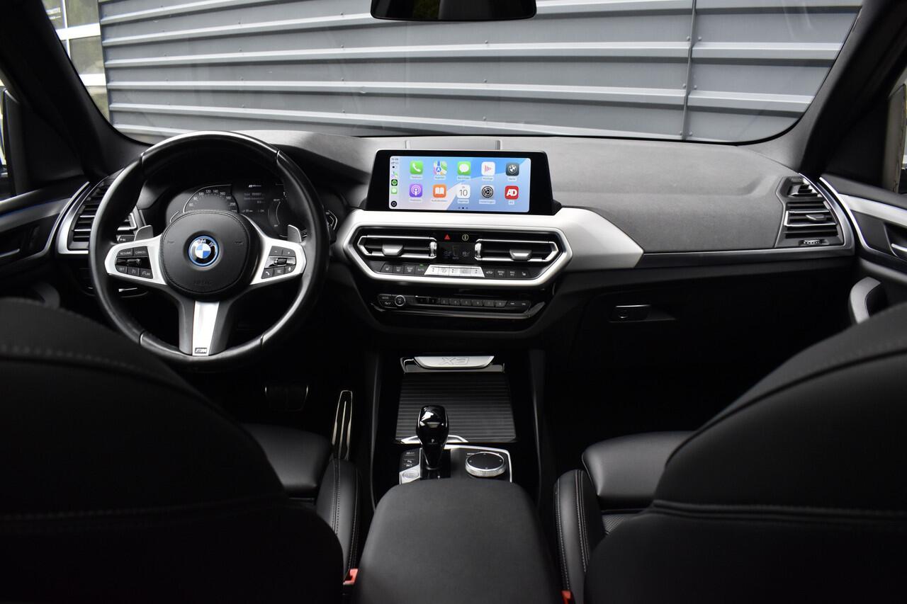 BMW X3 xDrive30e M Sport | Pano | 21'' Velgen | Camera | CarPlay | Head-Up | Stoelverwarming | Sfeerverlichting |