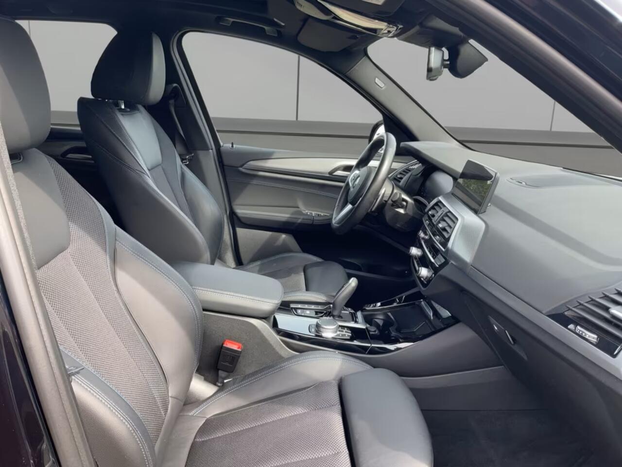 BMW X3 xDrive30e M-SPORT ** LED, NAVI+, PANORAMA, TREKH, KEYLESS, HuD, 19-inch LMV ** 1e EIG - UNFALLFREI - BMW GAR ** ** INFORMEER OOK NAAR ONZE AANTREKKELIJKE FINANCIAL-LEASE TARIEVEN **