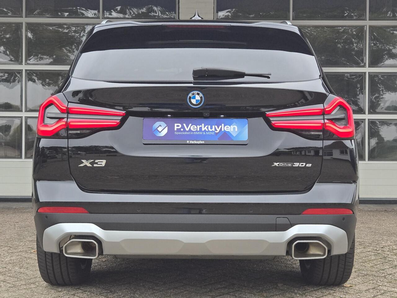 BMW X3 xDrive30e LCI | SPORTSTOELEN | LEDER | PANORAMADAK | CAMERA | TREKHAAK |