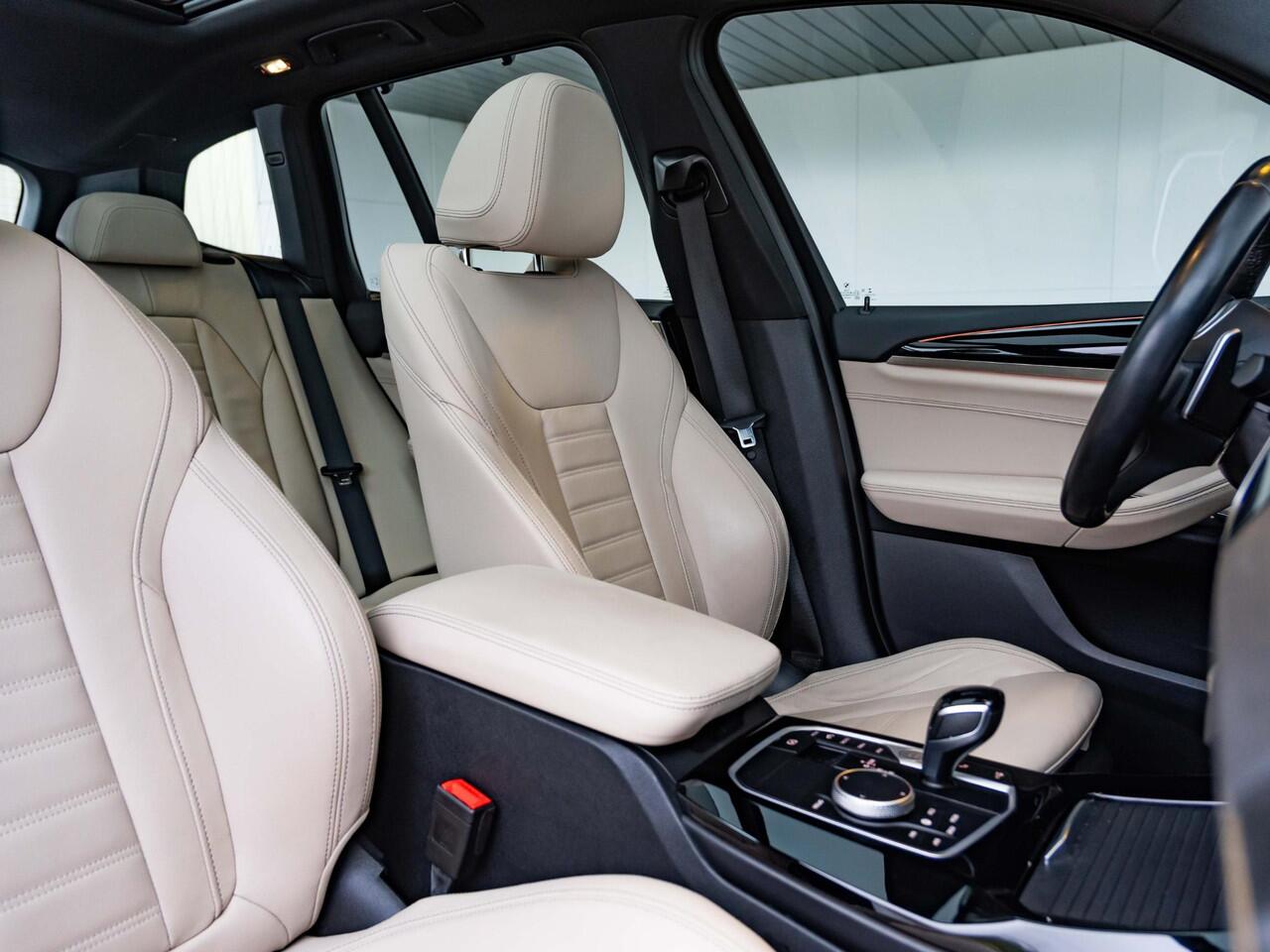 BMW X3 xDrive30e | High Executive | M Sportpakket | Glazen panoramadak | Stuurverwarming | HiFi | BMW Laserlight | Easter