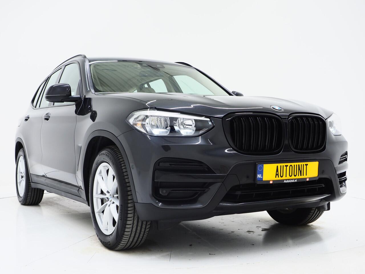 BMW X3 xDrive30e 292PK | Sportstoelen | Leder | Camera | Virtual | Stoelverwarming | DAB | Carplay