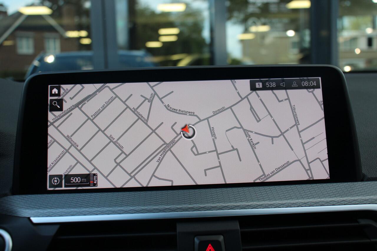 BMW X3 xDrive20i Business Edition Plus M-Sportpakket Shadowline/Headup/Keyless/Panoramadak/20inch