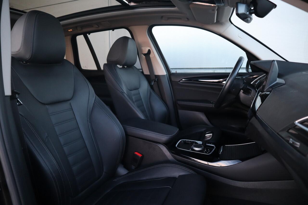 BMW X3 xDrive30e Business Edition Plus Pano Dak / Leder / 360 camera / HiFi /