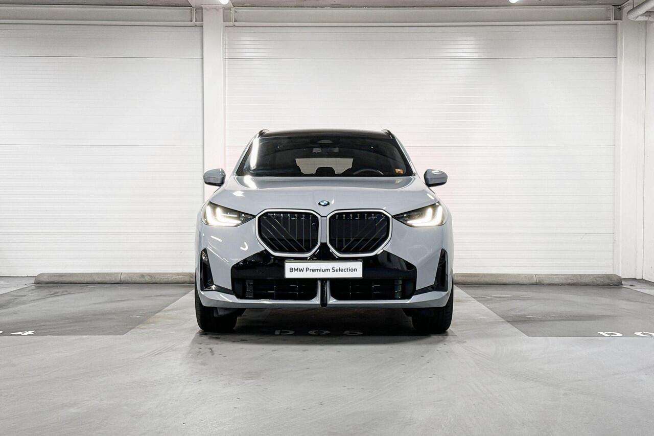 BMW X3 20 xDrive | M-Sport | Premium Pack | Professional Pack | Comfort Pack | Driving Assistant Plus | Harman/Kardon | Panoramadak | Comfort Access | Trekhaak