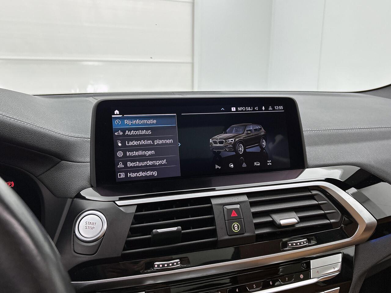 BMW X3 xDrive30e eDrive Edition Panoramadak / Trekhaak / Leder-Sport / Pdc+Camera / Stoel-Stuurverwarming / Harman Kardon / NL auto / Apk 09-2026