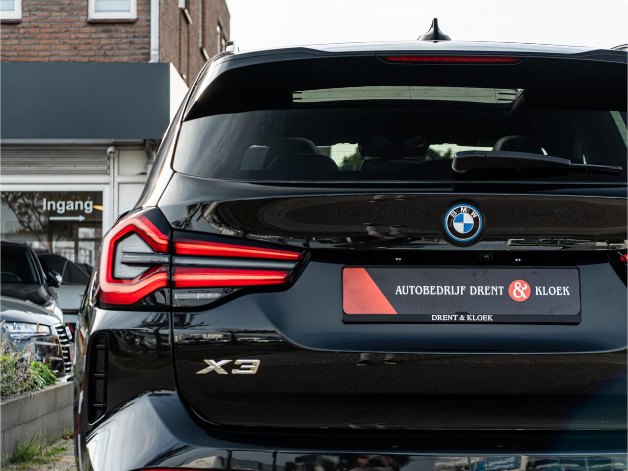 BMW X3 xDrive30e High Exe M-Sport PANO CAMERA SHADOW LINE 19 INCH STOELVERW LEDER