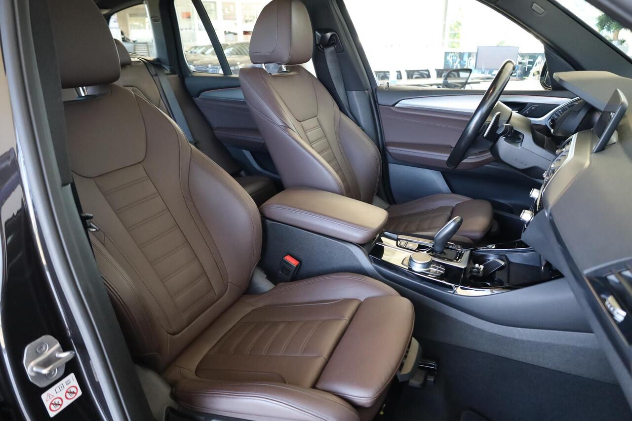 BMW X3 xDrive20i High Executive | M Sportpakket | Glazen panoramadak | Head-Up Display