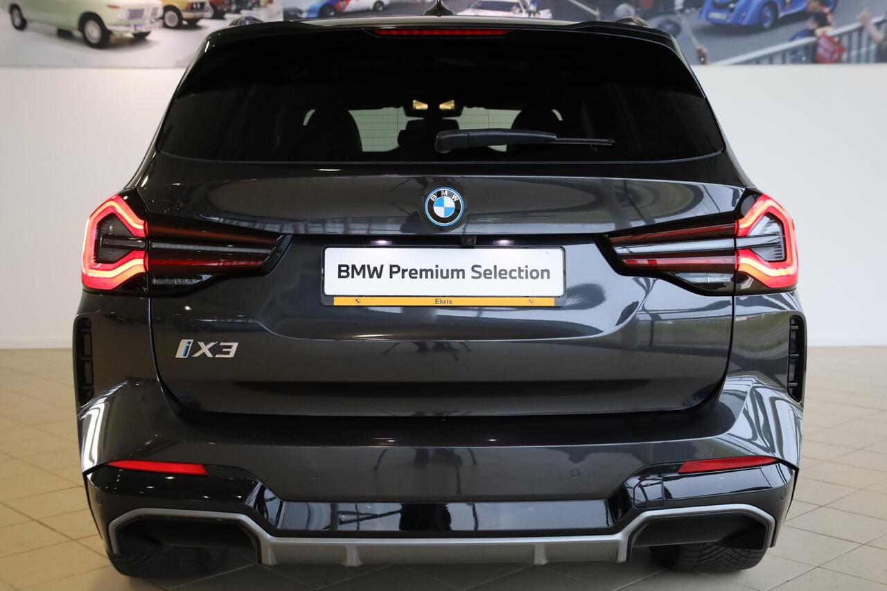 BMW X3 iX3 Executive 80 kWh | M Sport | Comfort Access | Achteruitrijcamera | Voorstoelen Verwarmd