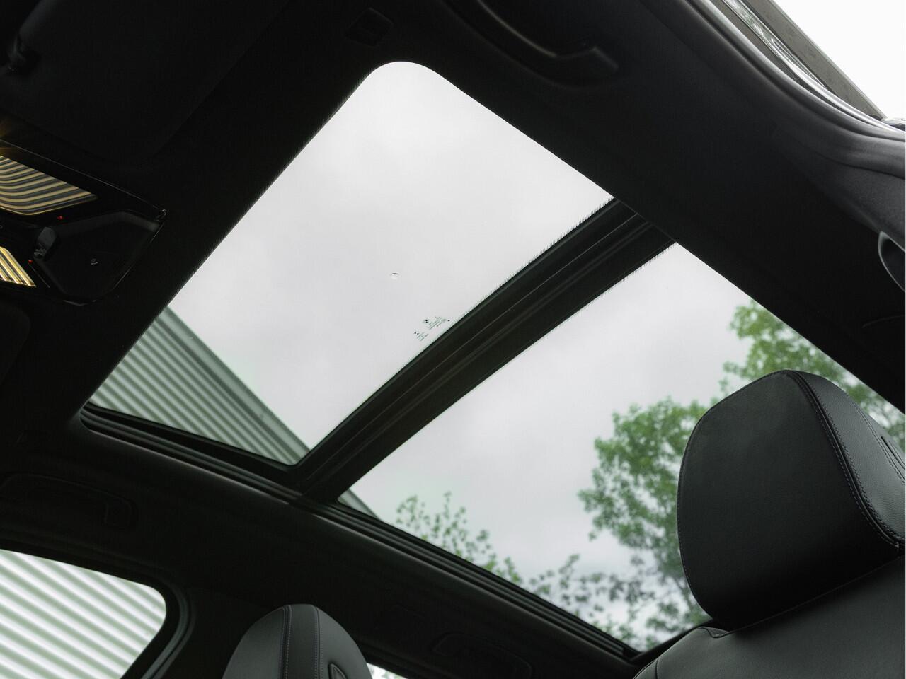 BMW X3 M40i xDrive - Pano - Trekhaak - Memory - Harman Kardon - Standkachel