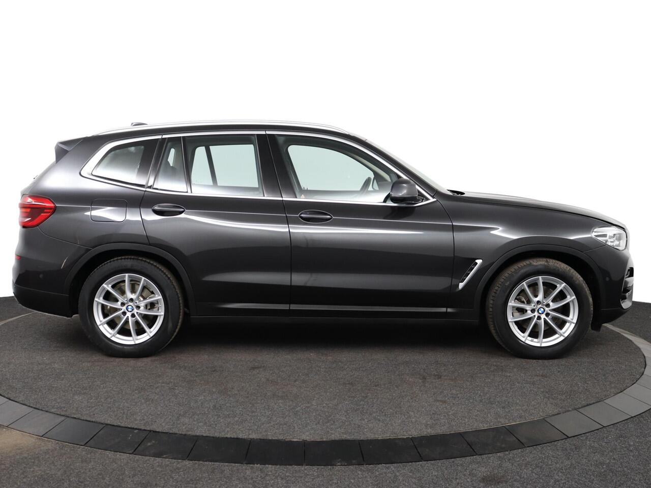 BMW X3 xDrive20i Business Edition Plus | Trekhaak | Stoelverwarming