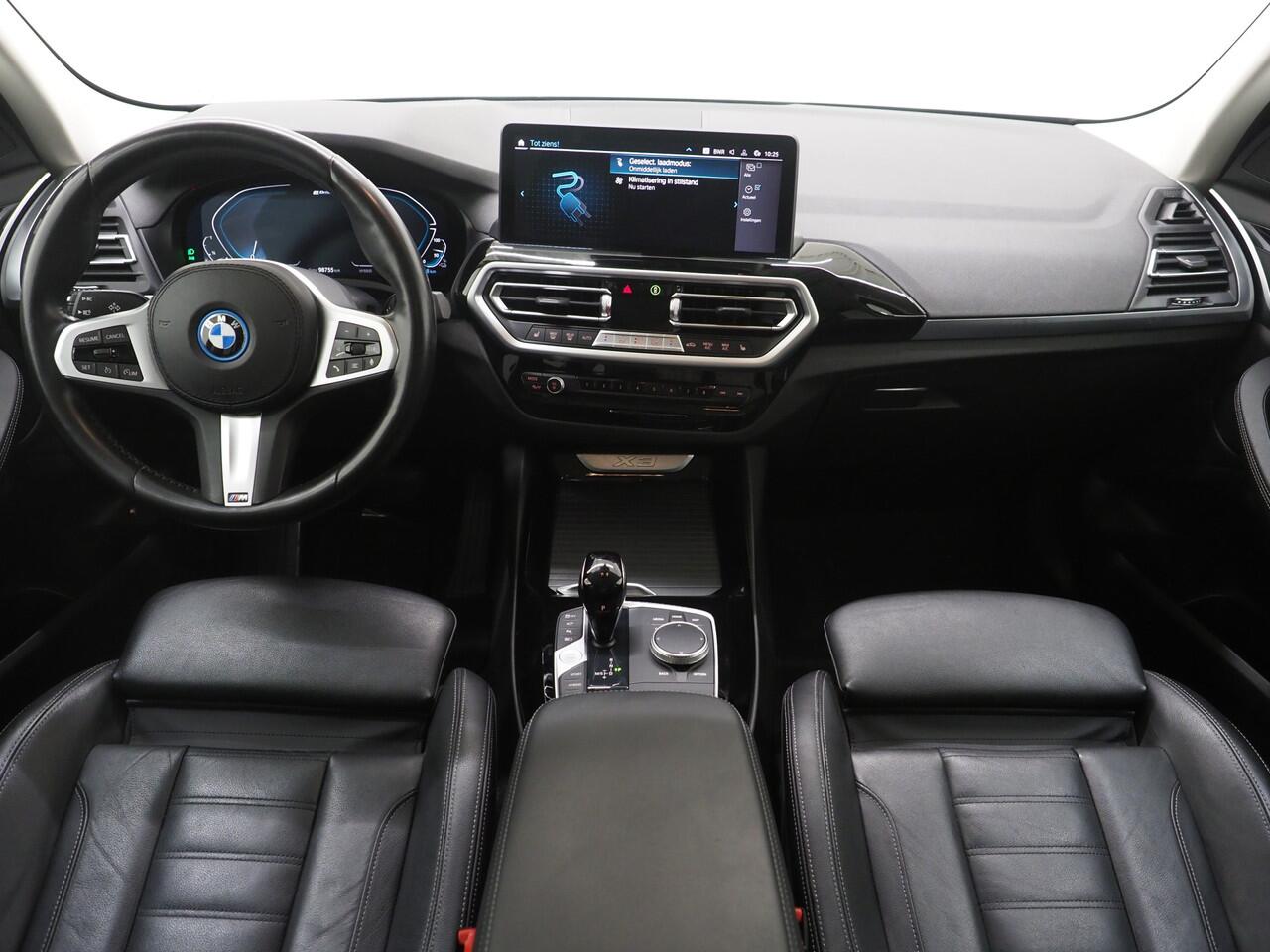 BMW X3 xDrive30e LCI 292PK | Leder | Sportstoelen | 360 | Stoelverwarming | DAB | Carplay