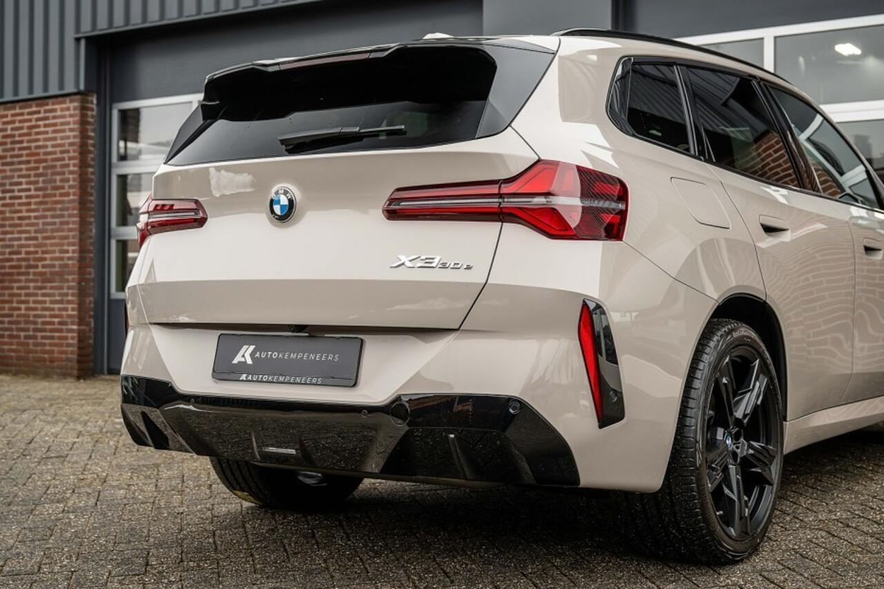 BMW X3 30e xDrive M Sport Pro | Panorama | 21 Inch | Memory | Trekhaak | 360 | Driving Ass. Plus | H/K | Head-up |