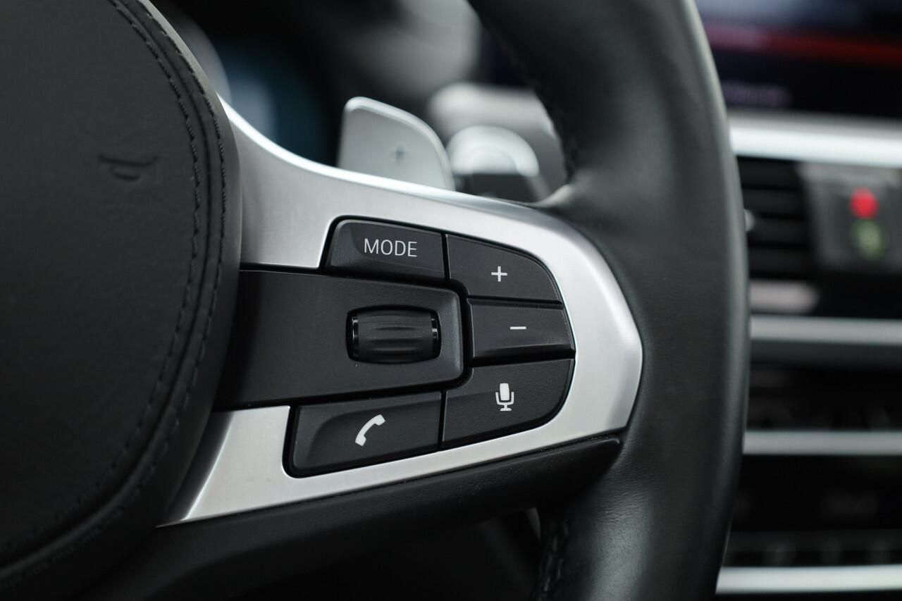 BMW X3 xDrive30i M Sport | Pano | HUD | Adapt. Cruise | Leder | Camera | Trekhaak | 20'' | Keyless