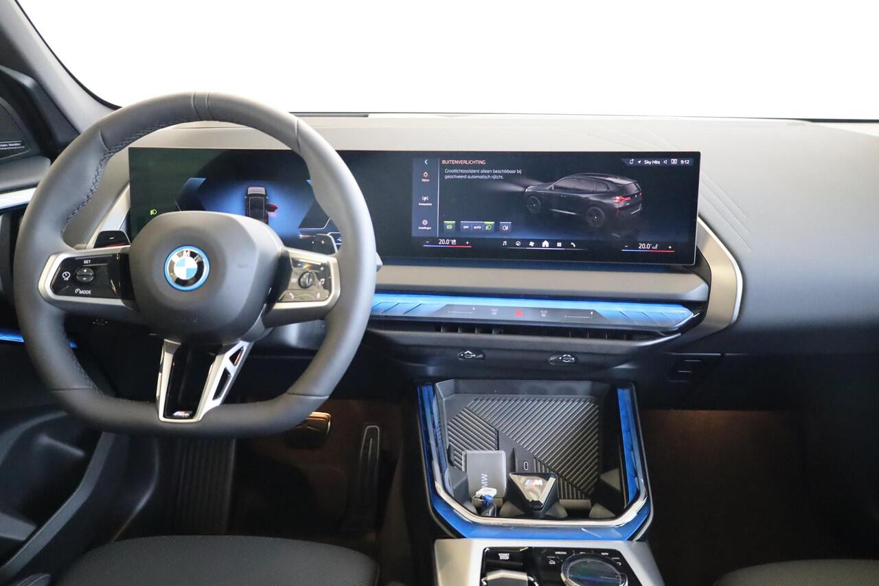 BMW X3 30e xDrive M Sportpakket Pro | Equipment Package Professional | Premium Pack