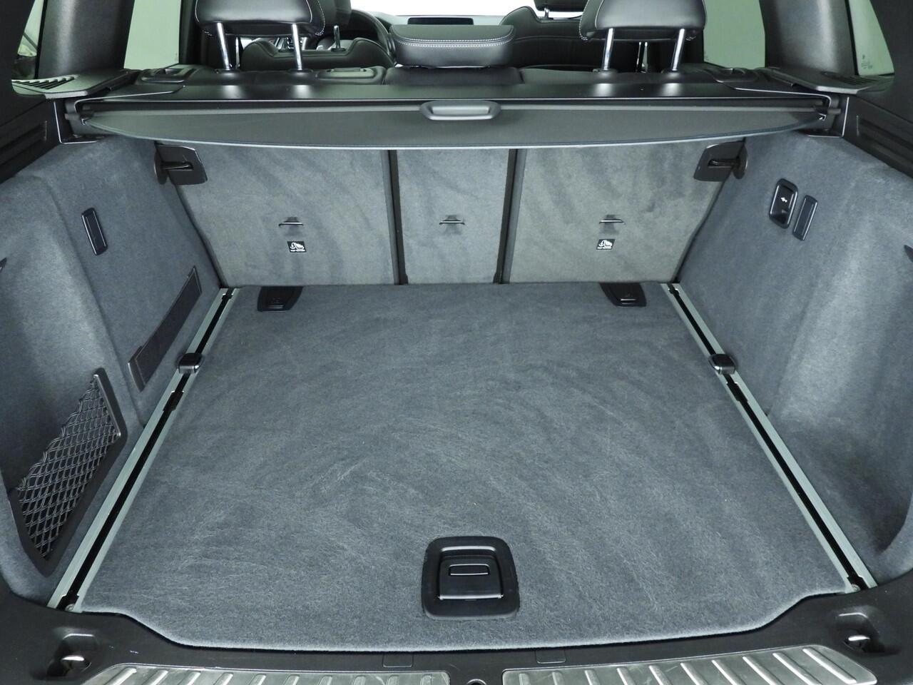 BMW X3 M40i xDrive | M-Sportpakket | LED | Leder | HUD | Schuifdak | Trekhaak | DAB | Hifi speakers | Alu 20 inch