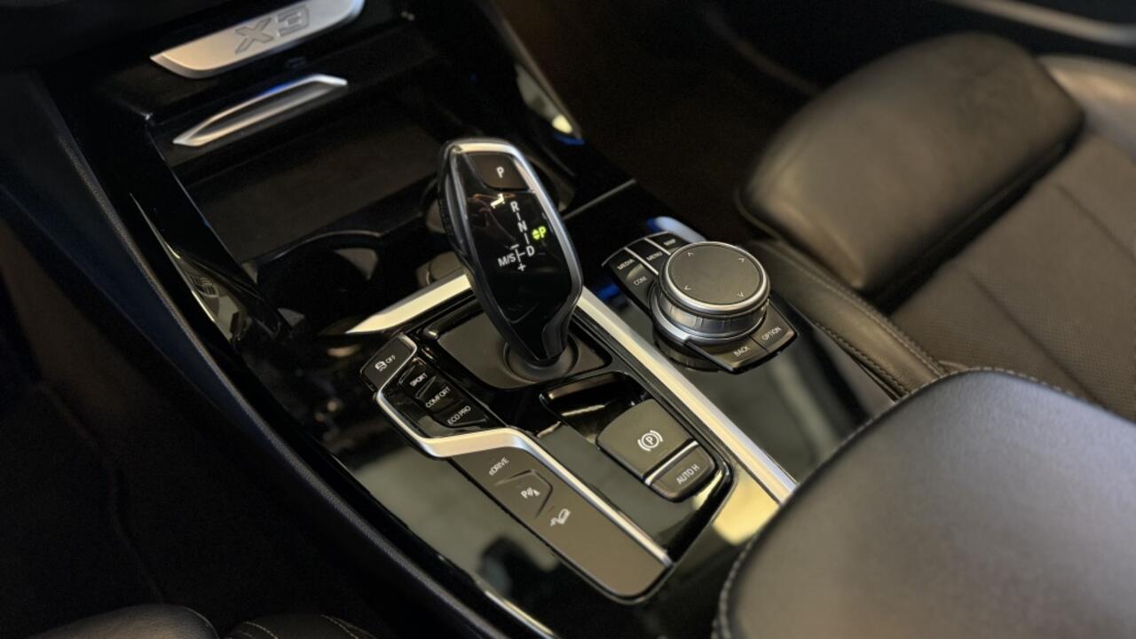 BMW X3 xDrive30e High Ex. Navi | Stoelverwarming | Leer