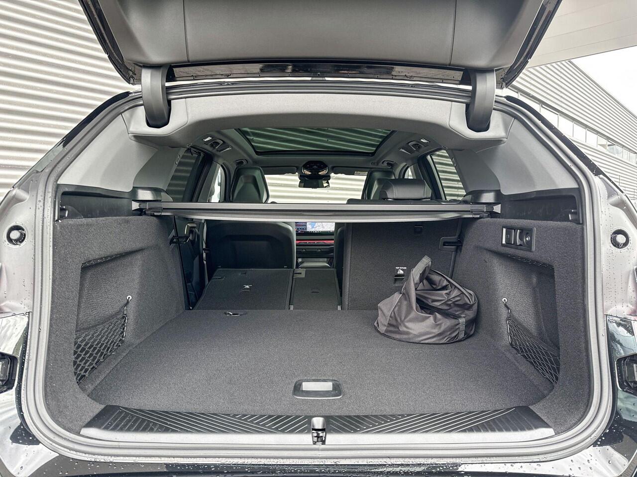 BMW X3 30e xDrive Professional Pack / Comfort Pack / Panoramadak / Trekhaak