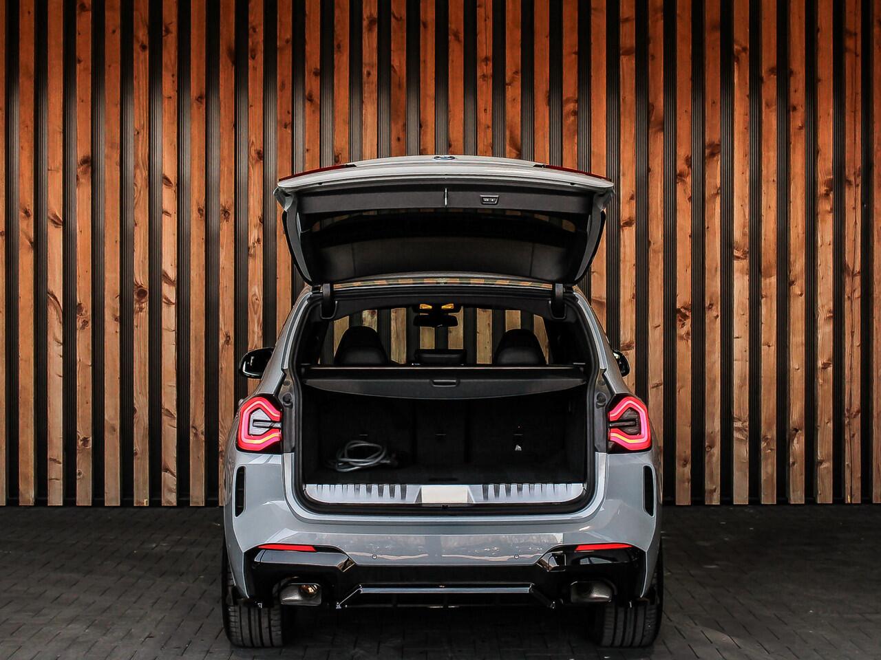 BMW X3 xDrive30e 292PK High Executive M-Sport | M-SPORT KUIPSTOELEN | HEAD-UP | PANO | HARMAN KARDON | SHADOWLINE |