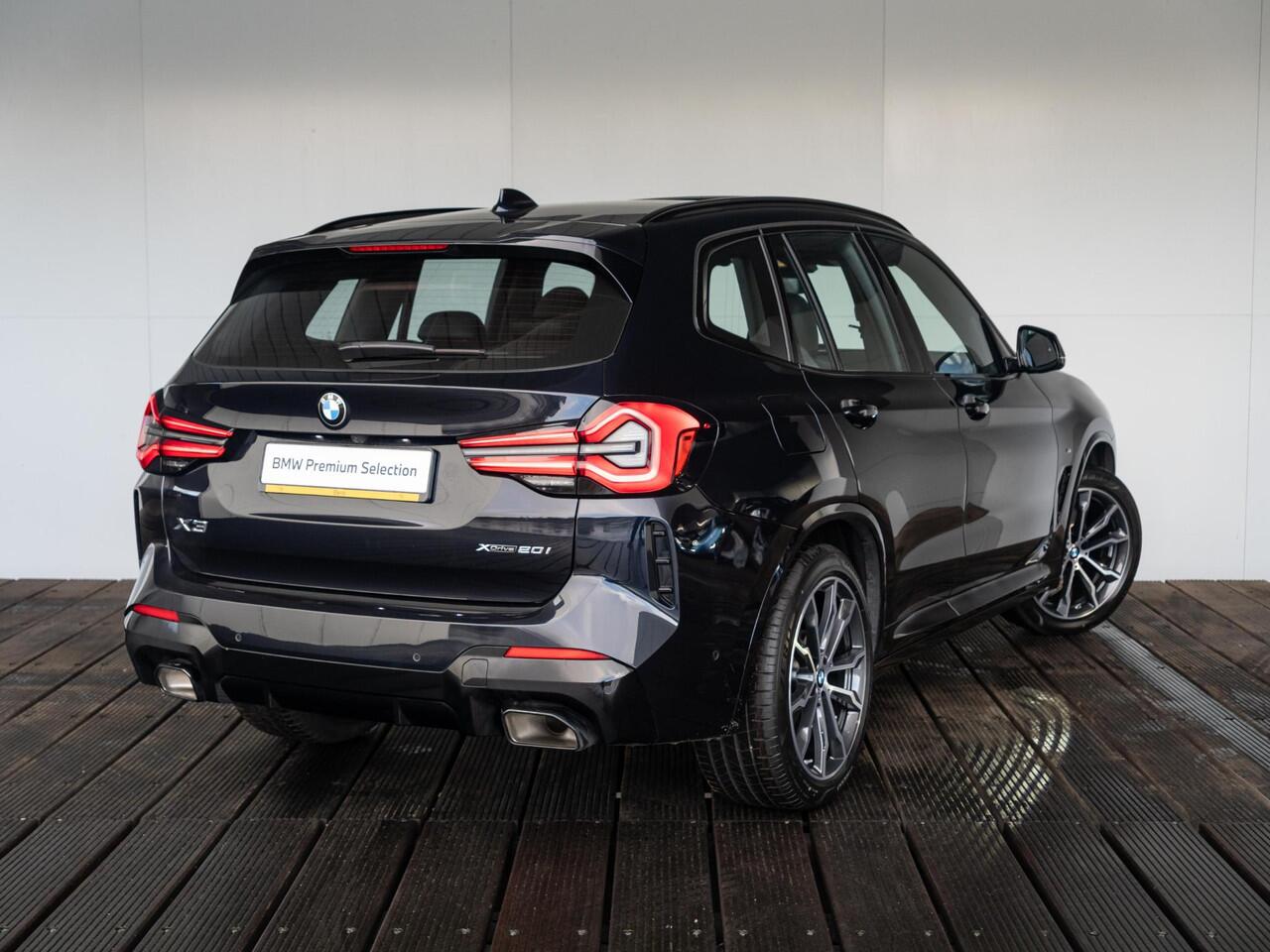 BMW X3 xDrive20i | High Executive | M Sportpakket | Comfort Access | Achteruitrijcamera | Panoramadak | Stoelverwarming | PDC | 20''