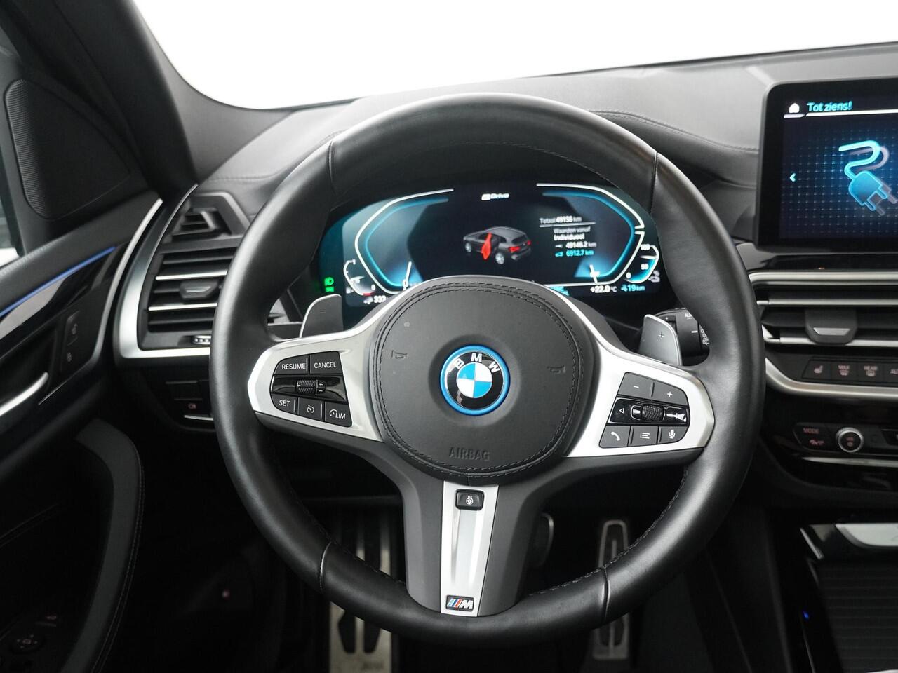 BMW X3 xDrive30e | M-Sportpakket | Panoramadak | HiFi | 19''