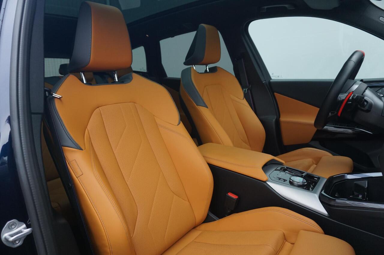 BMW X3 M50 M Sportpakket Pro 20'' / Harman Kardon / Elektrisch verstelbare stoelen / Panoramadak / Trekhaak