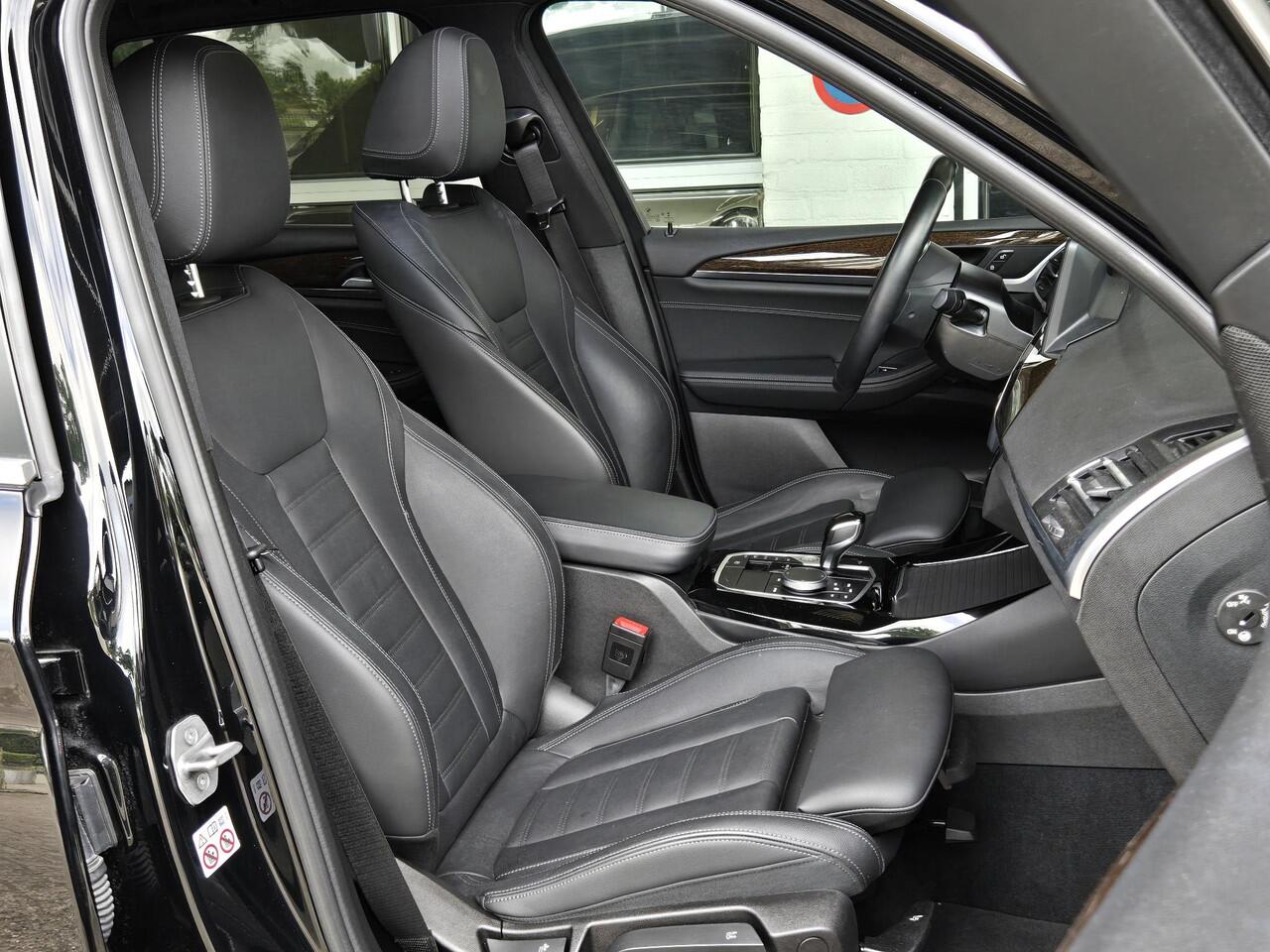 BMW X3 xDrive30e LCI | SPORTSTOELEN | LEDER | PANORAMADAK | CAMERA | BMW LIVE COCKPIT | 20 INCH LM VELGEN |