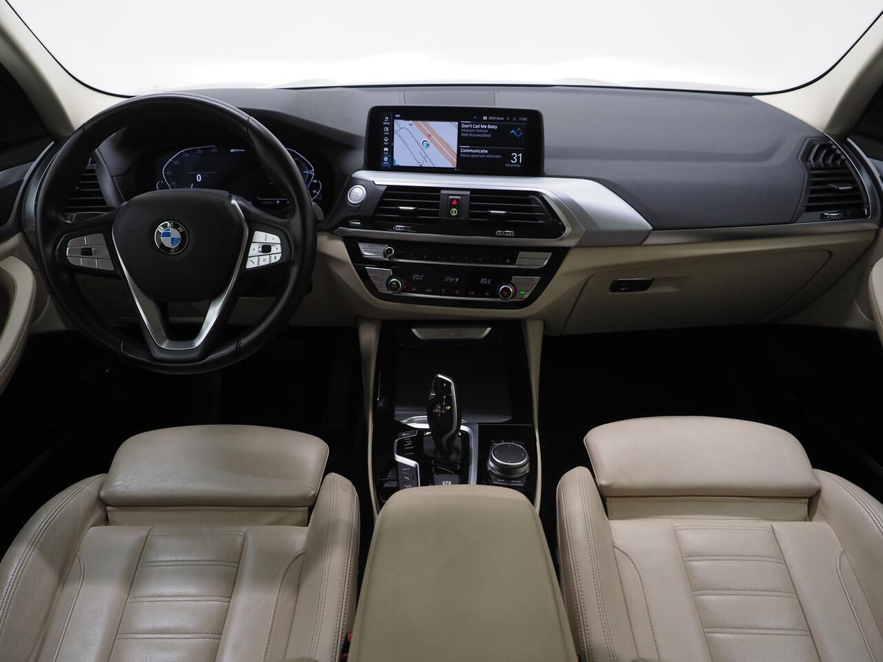 BMW X3 xDrive30e 292PK | Sportstoelen | Leder | Trekhaak | Camera | Virtual | Stoelverwarming | DAB | Carplay