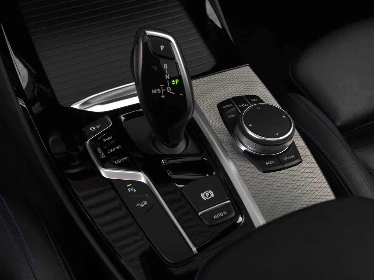 BMW X3 M40i xDrive High Executive | panorama | keyless go&entry | trekhaak | zeer nette staat.