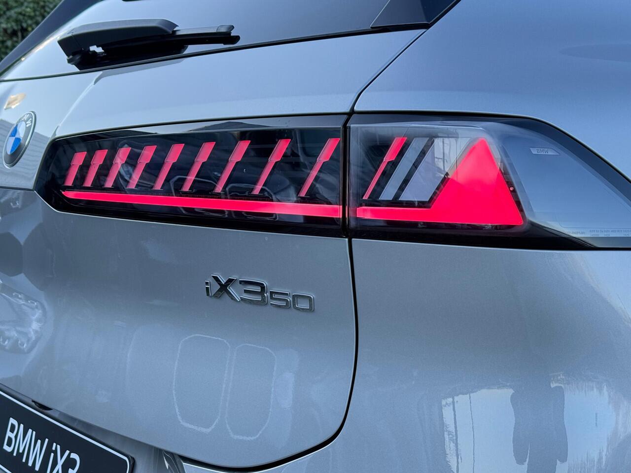 BMW X3 iX3 50 xDrive | verwacht 06-2026 | M-Sport Pro | 22'' | Panorama. | Head-Up | Harman/Kardon | Elek. M stoel. | Neue Klasse | Drive. + Park. Plus | Stoelverw. | Trekhaak | Comf. Acc.